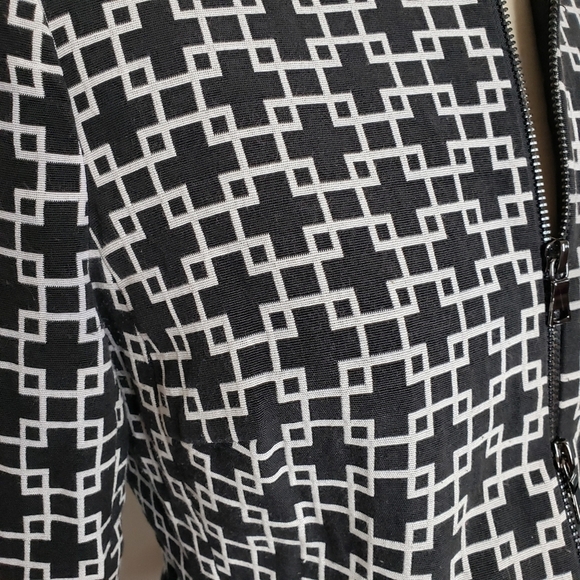 Saks Fifth Avenue Black Label Black White Geometric 2 Way Zip Jacket 4 - Picture 6 of 15